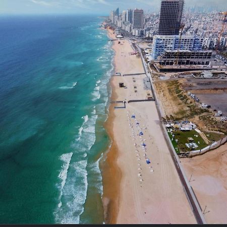 Aristo On The Beach Apartment Tel Aviv Exterior photo